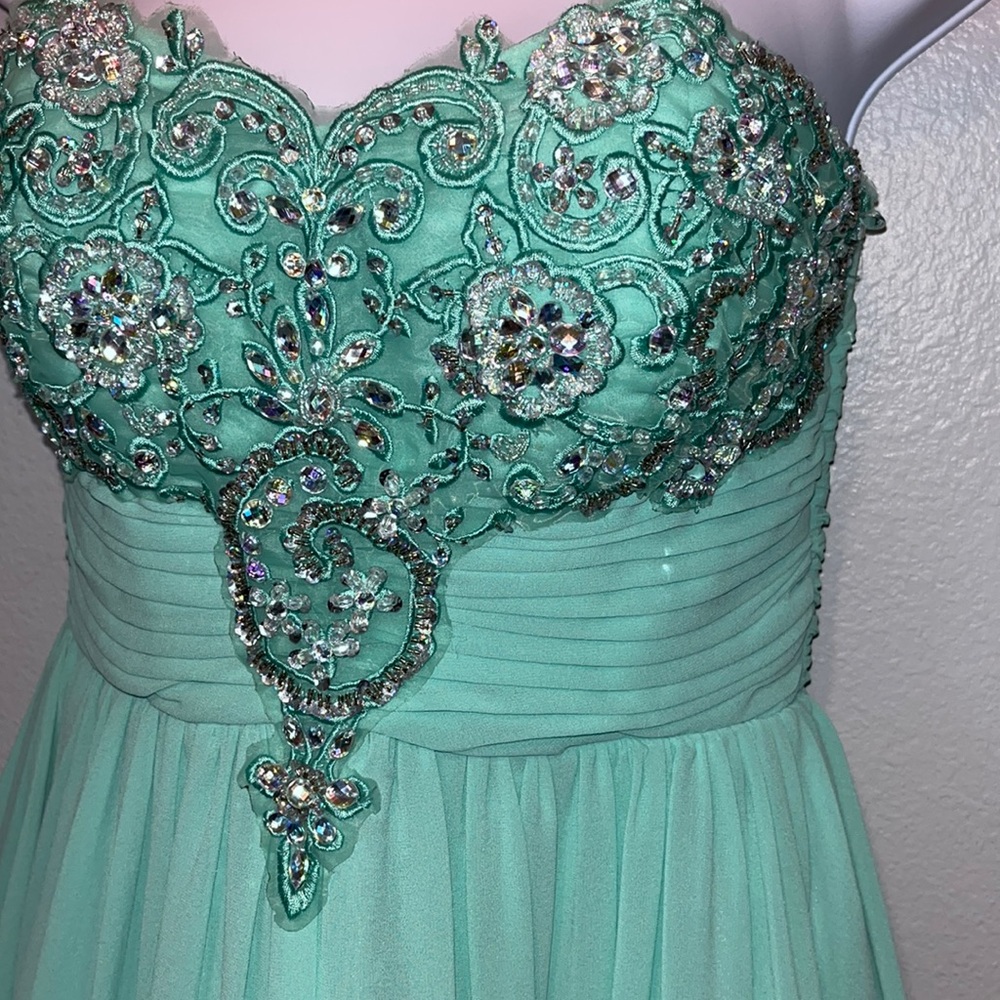 Mint green homecoming dress - Picture 2 of 2